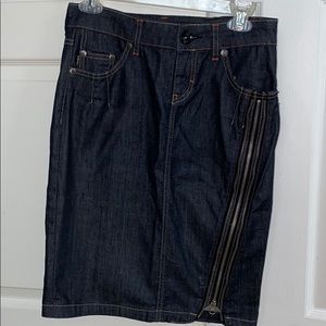 DARk denim skirt with zippers